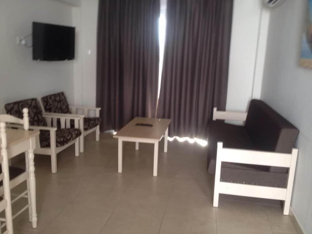 Christabelle Hotel Apartments Ayia Napa Exterior foto