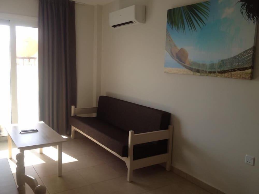 Christabelle Hotel Apartments Ayia Napa Exterior foto